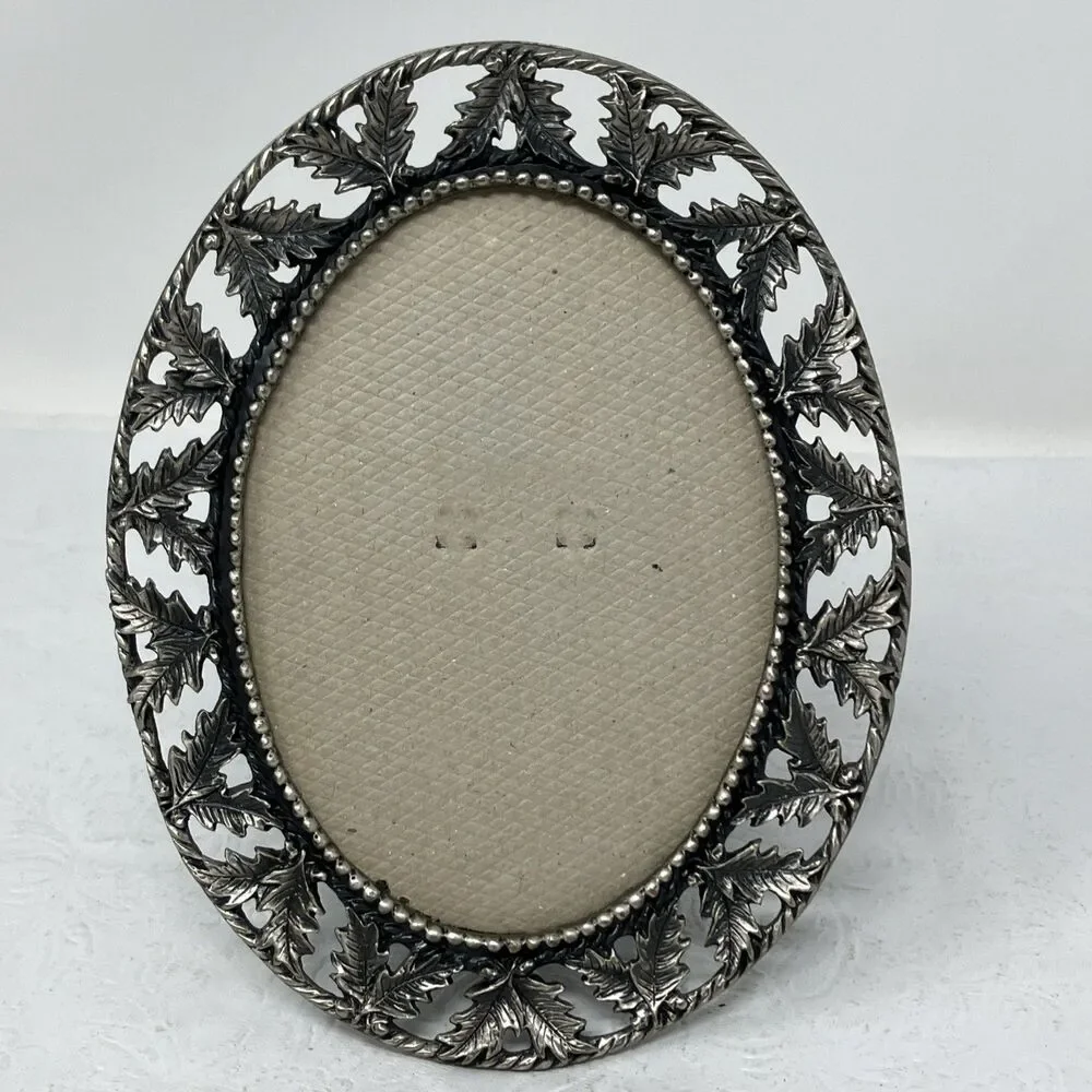 Vintage Filigree Leaves Frame Silver Tone Metal Photo Oval Easel for 4.5x3.25”